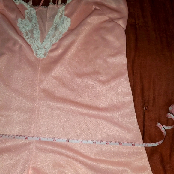 Pink w white lace vintage lingerie sleep romper - Picture 16 of 16